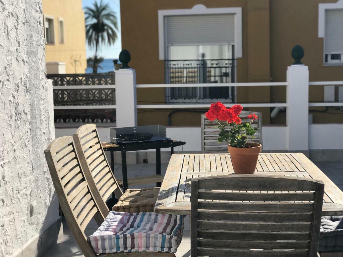 New Luxury House, 2 Bikes, 2 Children's Bikes, Wifi, Big Terrace, Bbq, Family, Childfriendly Málaga